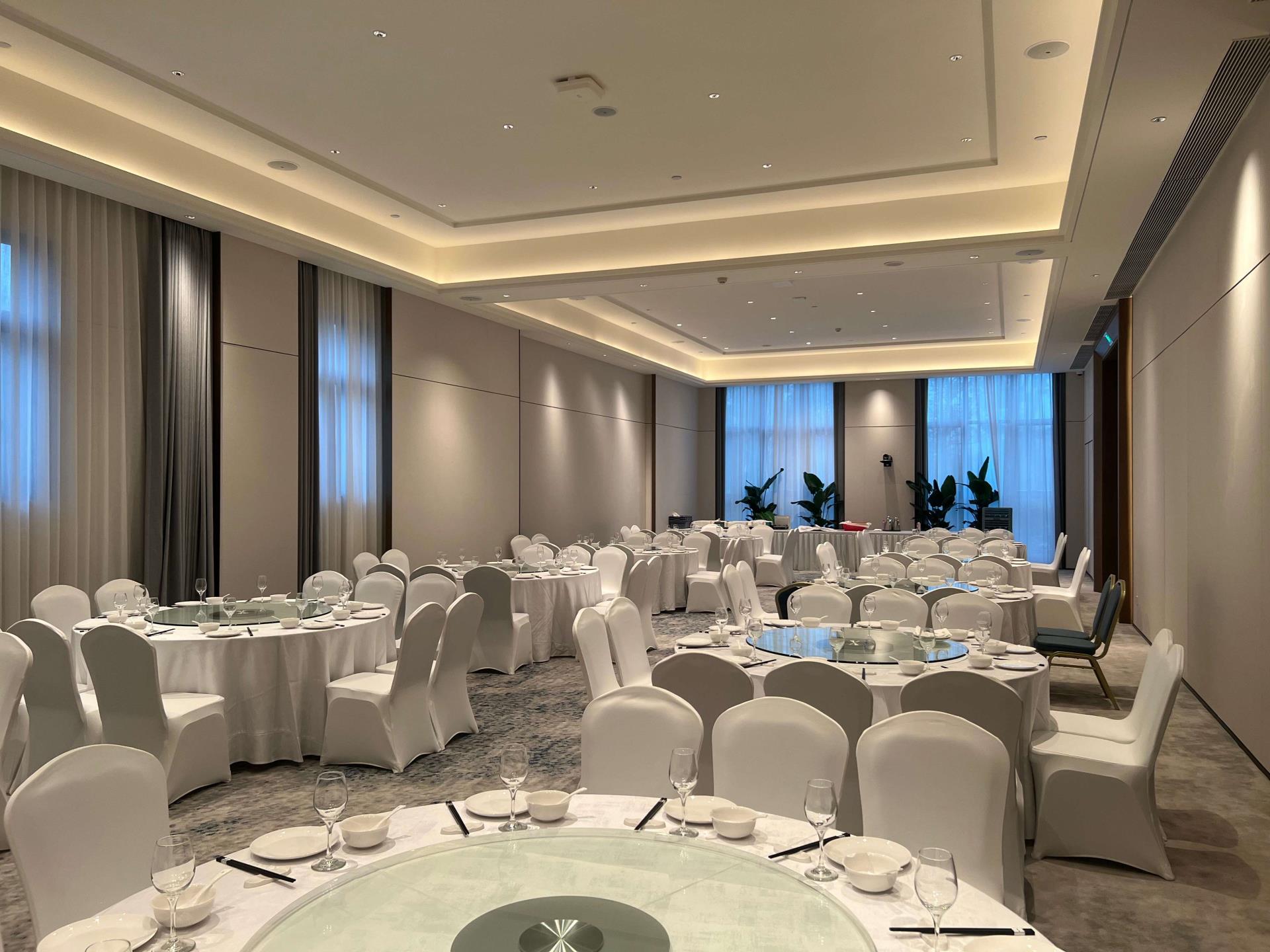 酒店